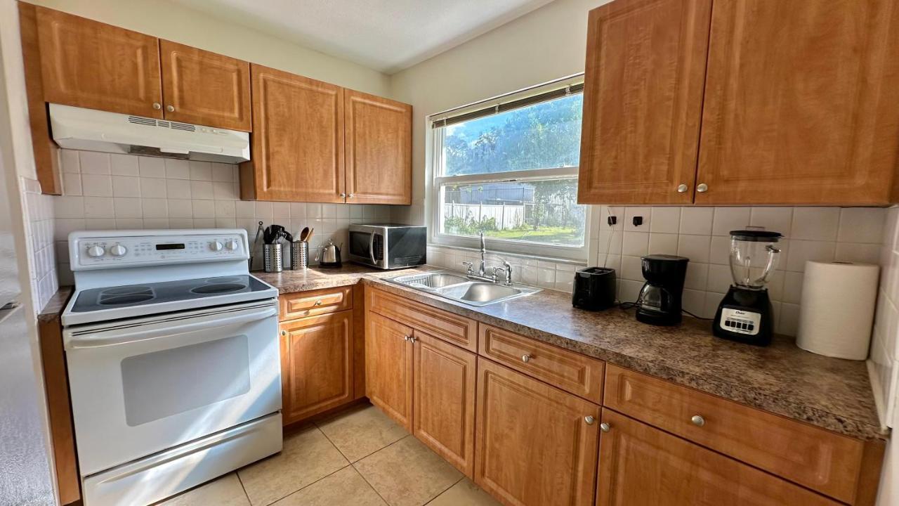 Cozy Rooms Near Busch Gardens Tampa Buitenkant foto